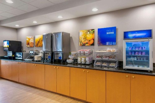 Comfort Suites Near Universal Orlando Resort - image 41