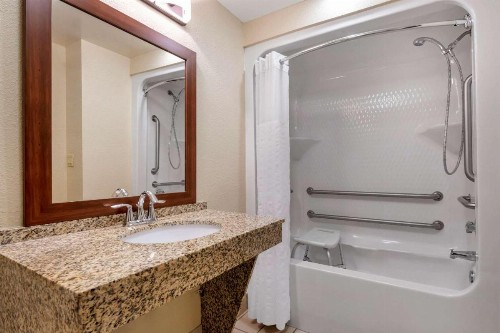 Comfort Suites Near Universal Orlando Resort - image 7