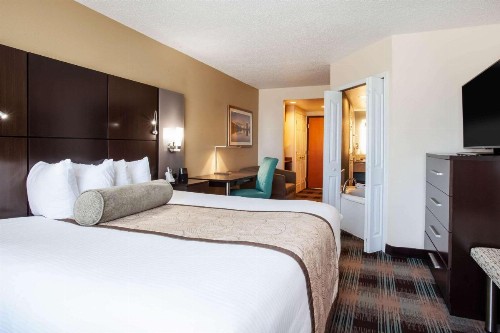 Wingate By Wyndham - Orlando International Airport - image 24