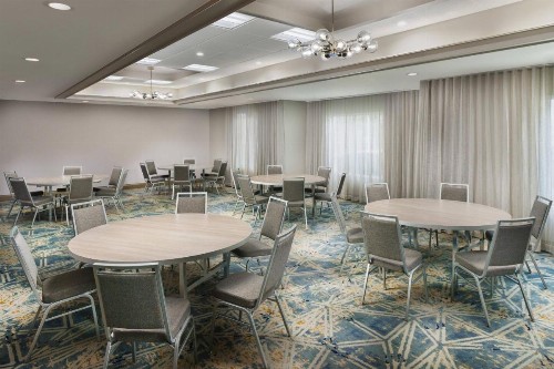 Courtyard by Marriott Orlando Downtown - image 3