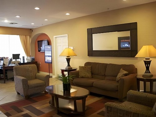 Enclave Suites a staySky Hotel & Resort - image 14