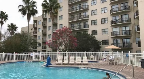 Enclave Suites a staySky Hotel & Resort - image 18