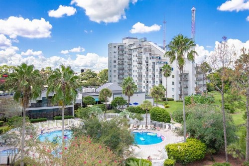 Enclave Suites a staySky Hotel & Resort - image 21