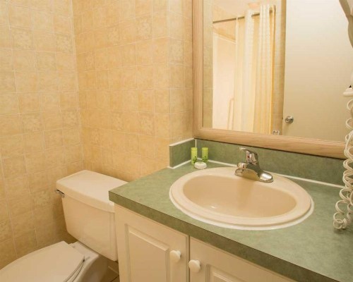 Enclave Suites a staySky Hotel & Resort - image 40