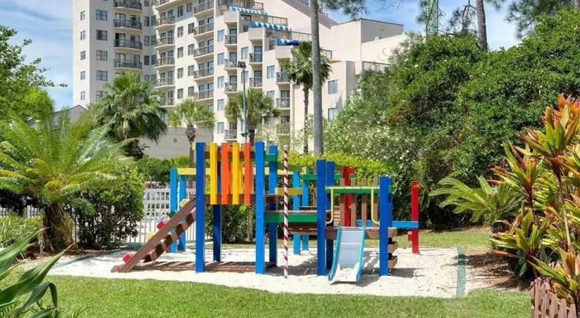 Enclave Suites a staySky Hotel & Resort - image 6