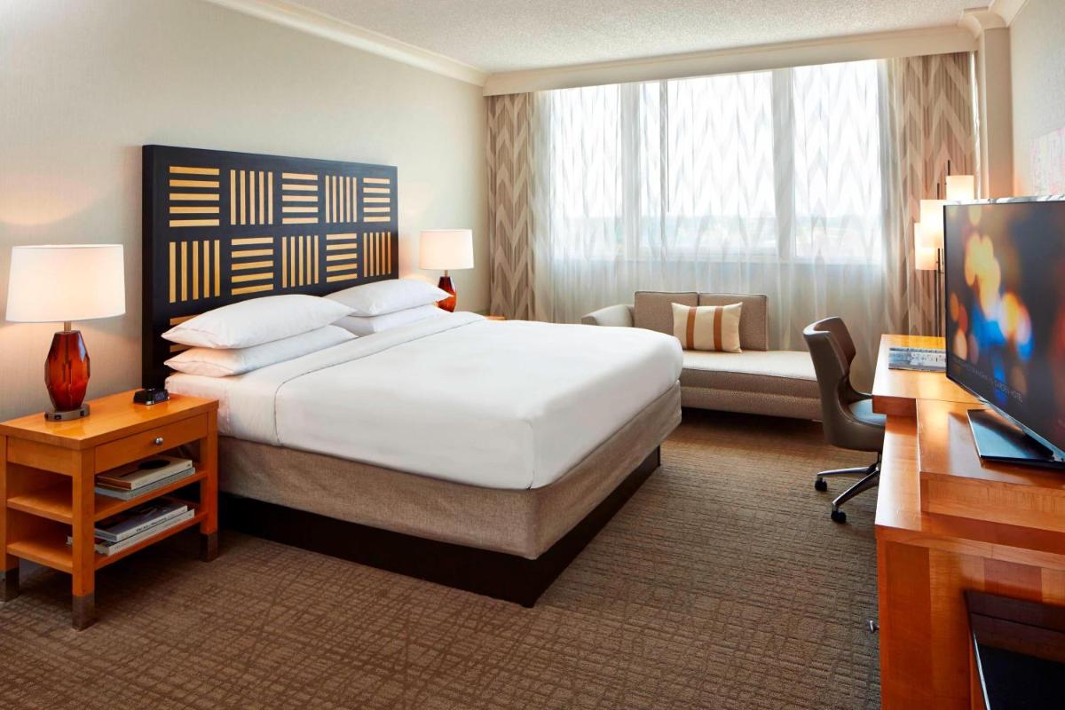Renaissance Orlando Airport Hotel - image 4