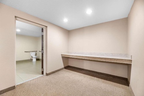 Comfort Suites Orlando Airport - image 13