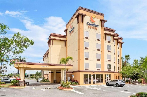 Comfort Suites Orlando Airport - image 17