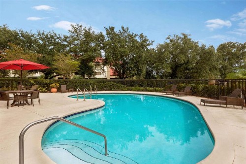 Ramada by Wyndham Suites Orlando Airport - image 44