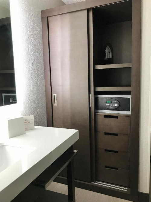 Ramada by Wyndham Suites Orlando Airport - image 49