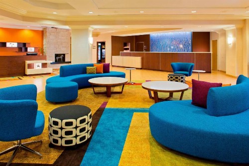 Fairfield Inn & Suites by Marriott Orlando Lake Buena Vista in the Marriott Village - image 11