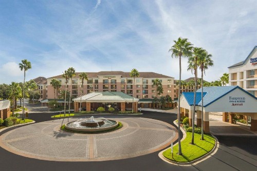 Fairfield Inn & Suites by Marriott Orlando Lake Buena Vista in the Marriott Village - image 6