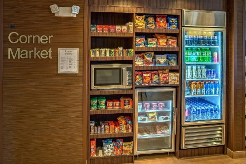 Fairfield Inn and Suites by Marriott Orlando Near Universal Orlando - image 21