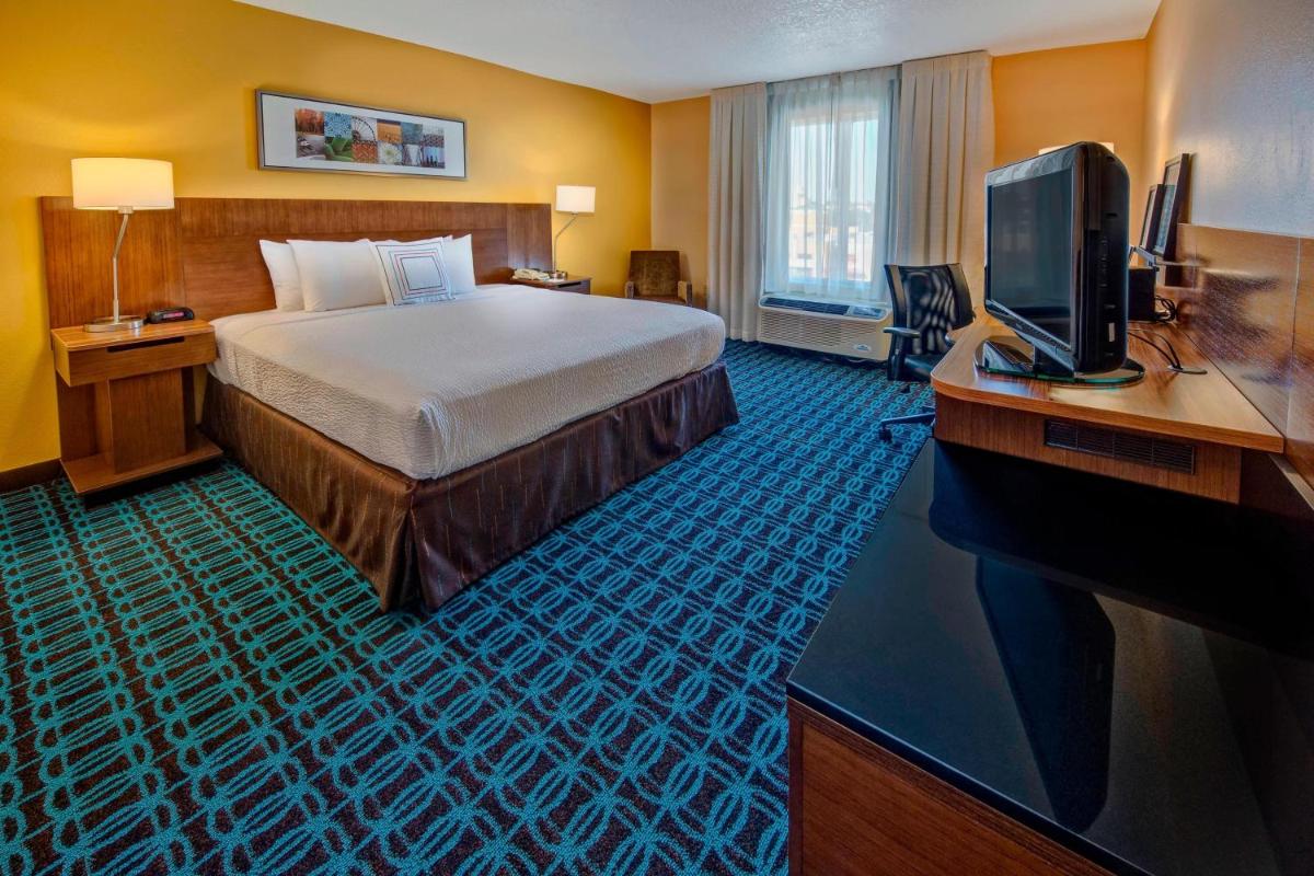 Fairfield Inn and Suites by Marriott Orlando Near Universal Orlando - image 7