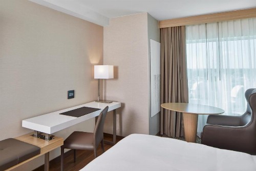 AC Hotel by Marriott Orlando Lake Buena Vista - image 41