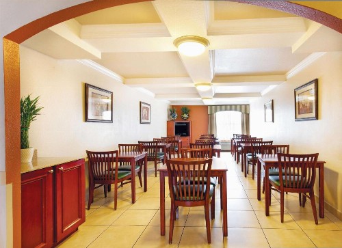 La Quinta Inn by Wyndham Orlando International Drive North - image 17