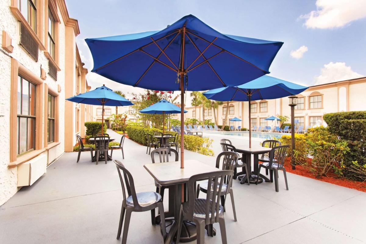 La Quinta Inn by Wyndham Orlando International Drive North - image 3