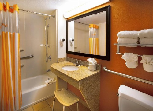 La Quinta Inn by Wyndham Orlando International Drive North - image 32