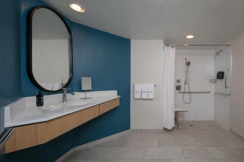 Crowne Plaza Hotel Orlando-Universal an IHG Hotel - image 32