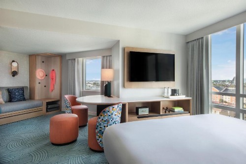 Crowne Plaza Hotel Orlando-Universal an IHG Hotel - image 6