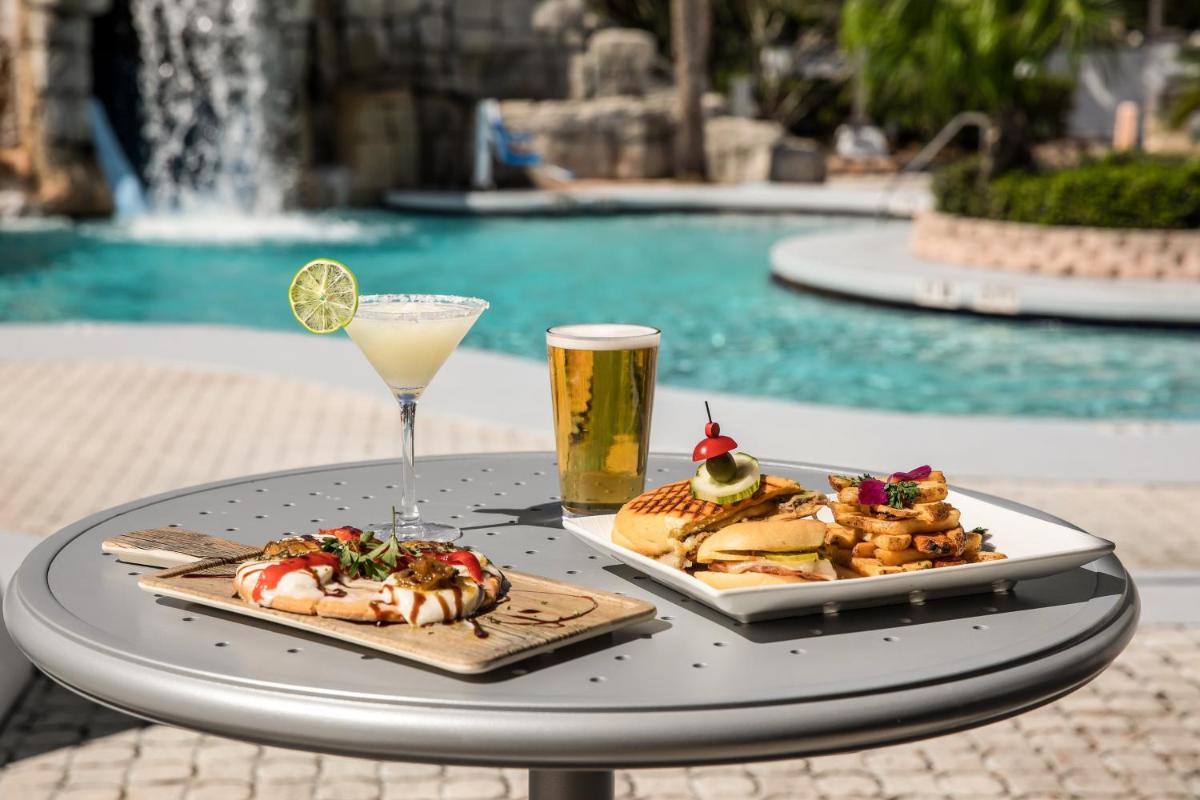 Crowne Plaza Orlando - Lake Buena Vista an IHG Hotel - main image