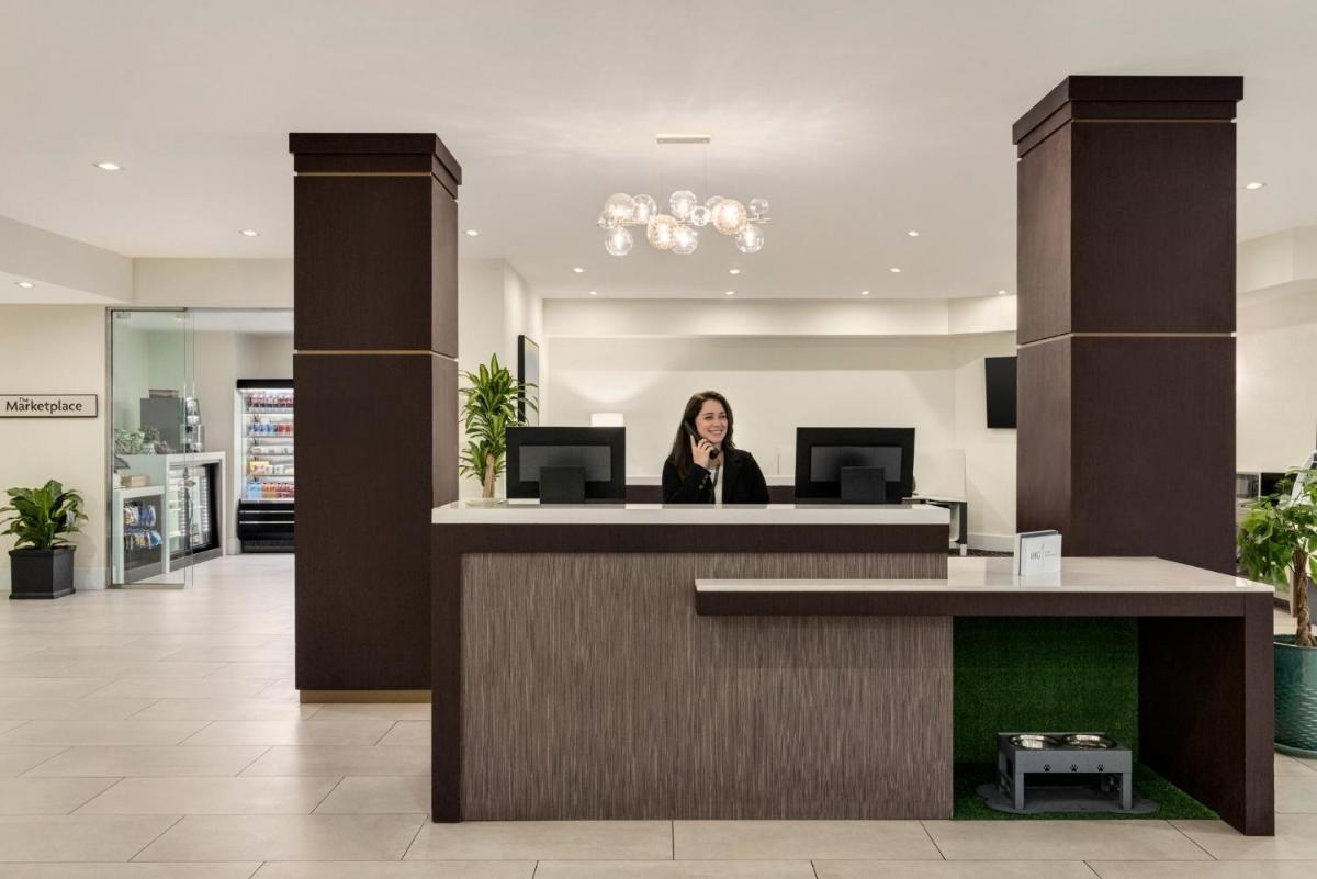 Crowne Plaza Orlando - Lake Buena Vista an IHG Hotel - image 3