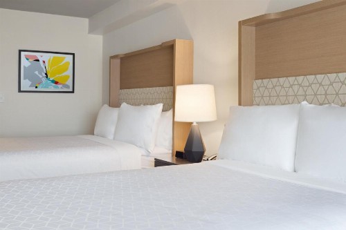 Holiday Inn & Suites Across From Universal Orlando an IHG Hotel - image 39