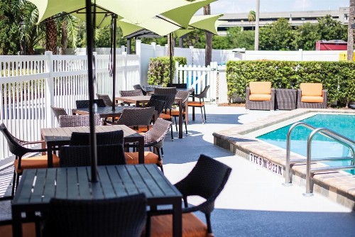 Holiday Inn & Suites Across From Universal Orlando an IHG Hotel - image 44