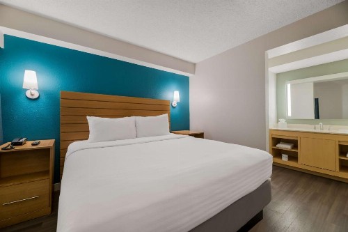 Sonesta ES Suites Orlando International Drive - image 13
