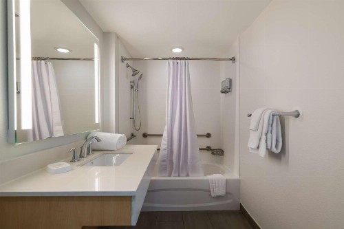 Sonesta ES Suites Orlando International Drive - image 18