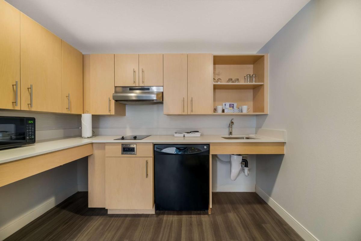 Sonesta ES Suites Orlando International Drive - image 7