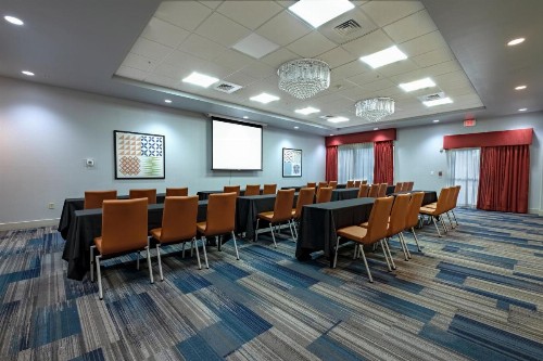 Holiday Inn Express-International Drive an IHG Hotel - image 22