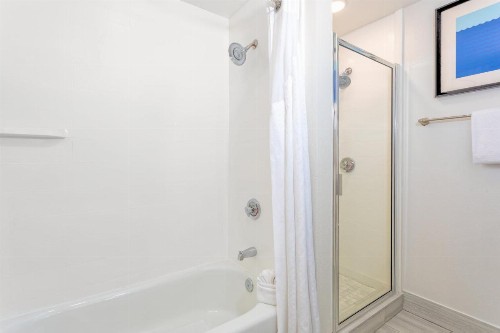 Holiday Inn Express-International Drive an IHG Hotel - image 28