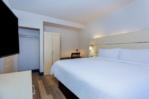 Holiday Inn Express-International Drive an IHG Hotel - image 30
