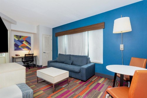 Holiday Inn Express-International Drive an IHG Hotel - image 32