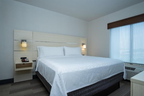 Holiday Inn Express-International Drive an IHG Hotel - image 34