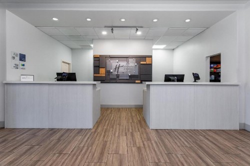 Holiday Inn Express-International Drive an IHG Hotel - image 37
