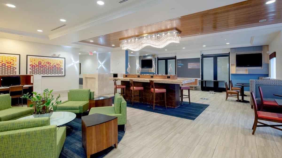 Holiday Inn Express-International Drive an IHG Hotel - image 6