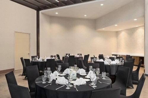 Holiday Inn Orlando International Airport an IHG Hotel - image 18