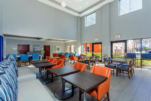 Holiday Inn Express Orlando-Ocoee East an IHG Hotel - image 34