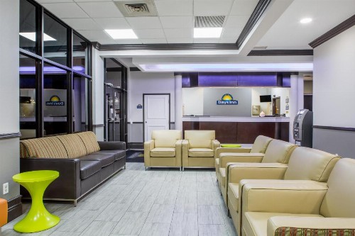 Days Inn & Suites by Wyndham Orlando Airport - image 32