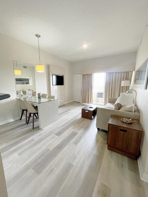The Point Hotel & Suites Universal - image 29