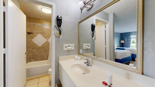 Days Inn by Wyndham Orlando Downtown - image 15