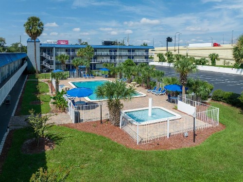 Days Inn by Wyndham Orlando Downtown - image 17