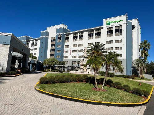 Allure Resort Orlando Near Universal - image 10