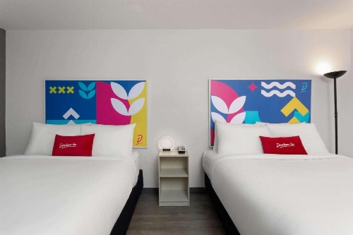 Days Inn by Wyndham Orlando Near Millenia Mall - image 14
