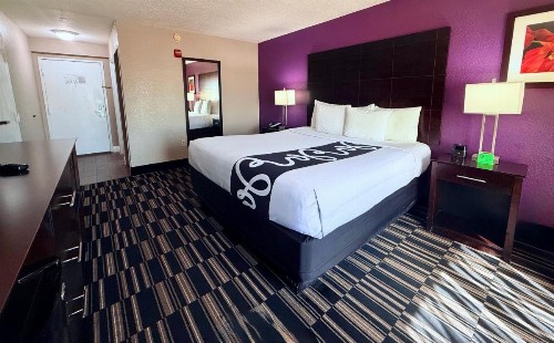 La Quinta by Wyndham Orlando Universal area - image 21