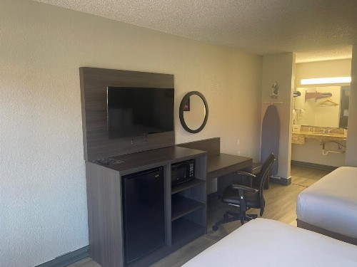 Days Inn & Suites by Wyndham Orlando East UCF Area - image 34