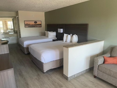Days Inn & Suites by Wyndham Orlando East UCF Area - image 42