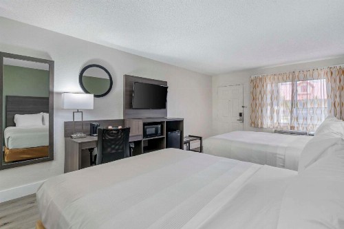 Days Inn & Suites by Wyndham Orlando East UCF Area - image 50